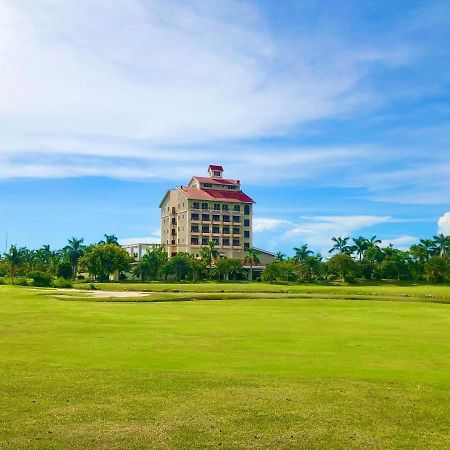 Queens Island Golf And Resort Medellin Exterior photo