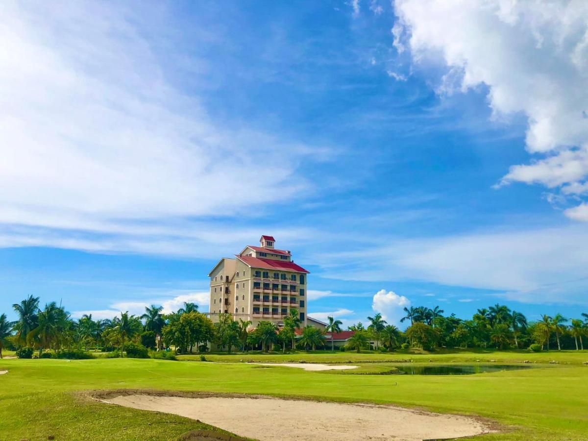 Queens Island Golf And Resort Medellin Exterior photo