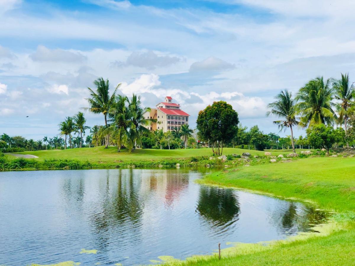 Queens Island Golf And Resort Medellin Exterior photo